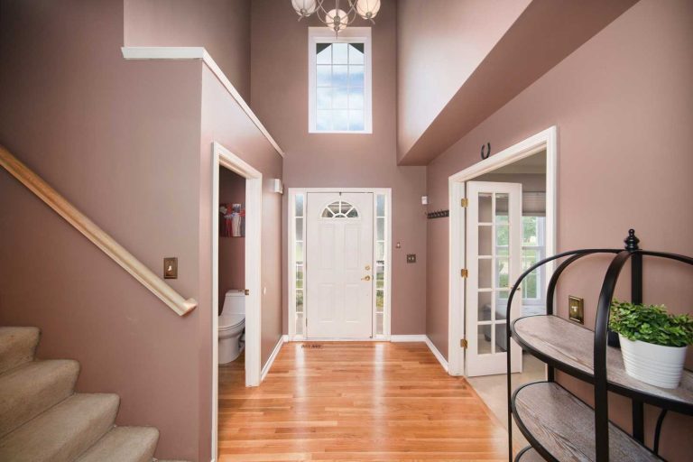 Belleville Colonial Foyer By Greg Aubry Real Estate Photographer 768x512